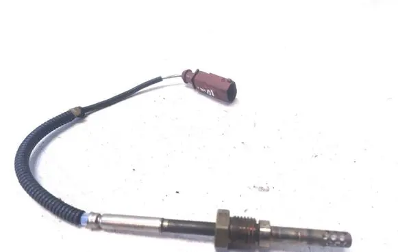 Audi A4 S4 B8 8K Exhaust gas temperature sensor 03L906088L