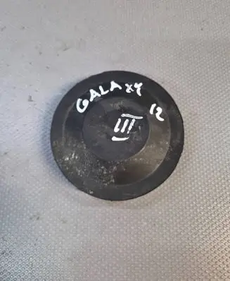 Ford Galaxy Headlight/headlamp dust cover 153873
