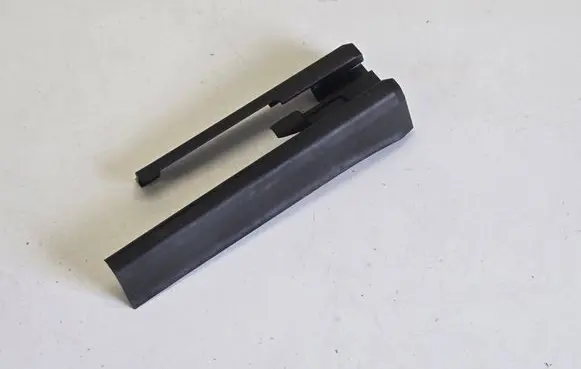 Porsche Panamera (971) Front passenger seat rail trim 971881478