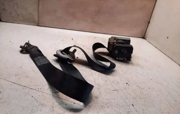 Volkswagen Golf IV Front seatbelt 1J4857706G 100498 040180