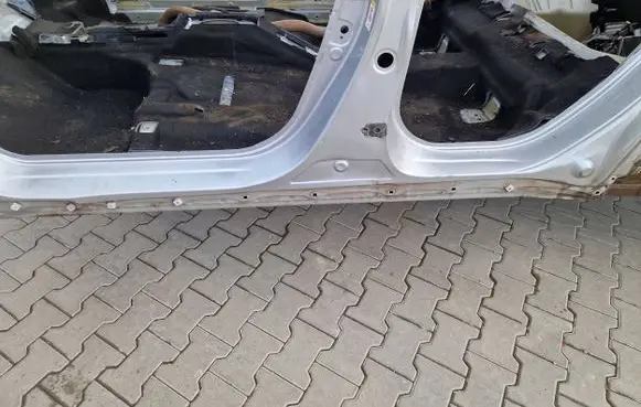 Honda HR-V Front sill (body part) 