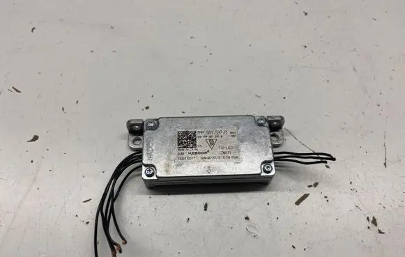 Porsche Macan (95B) LED ballast control module 7PP941597B 1036110017