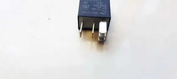 Audi A5 8T 8F Other relay 7m0951253c 95VW10K705EA