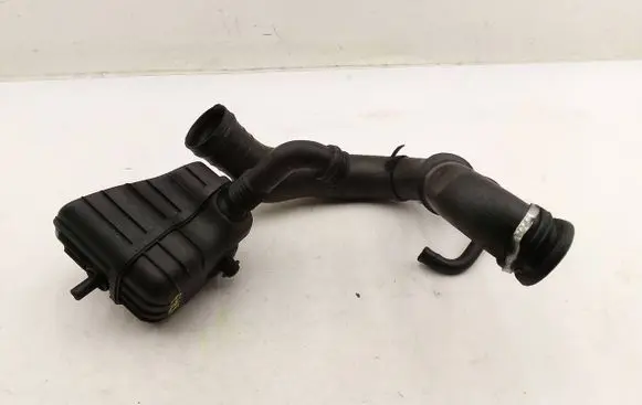 Alfa Romeo 159 Intake resonator 51770155 A947