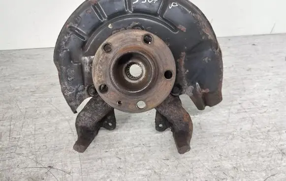 Volkswagen Polo Front wheel hub spindle knuckle