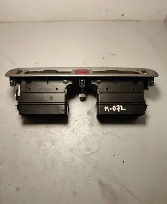 Subaru Outback (BS) Dash center air vent grill U12A22 66110AL00A