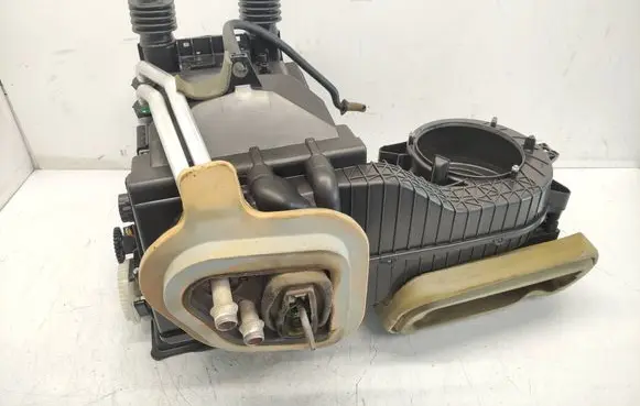 Opel Insignia A Interior heater climate box assembly housing 13351401