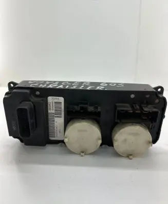 Chrysler Voyager Climate control unit 05005003AD 2000006670