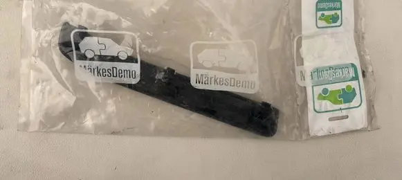 Seat Alhambra (Mk2) Dashboard glove box trim 7N1857211