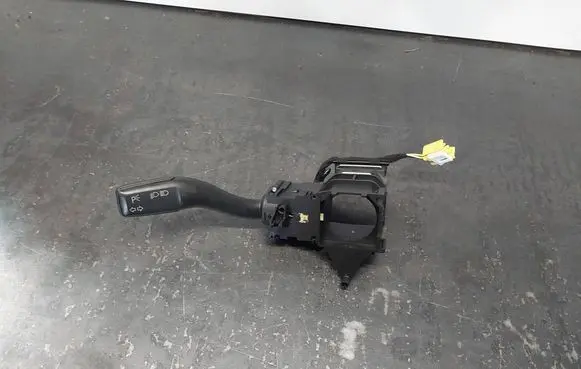Audi A4 S4 B7 8E 8H Indicator stalk 4E0953513A