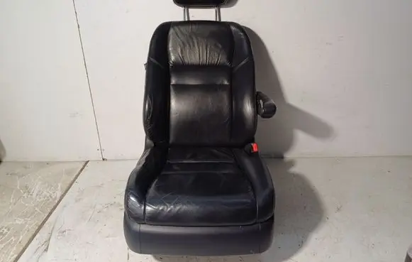 Honda CR-V Front driver seat 8110SWW