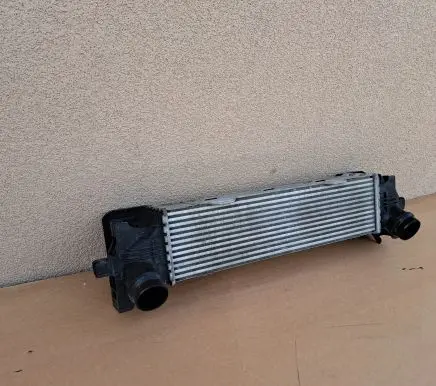 BMW 5 G30 G31 Intercooler radiator 17518576509 8576509