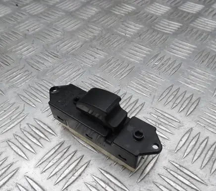Mitsubishi Grandis Electric window control switch 8608A023515142