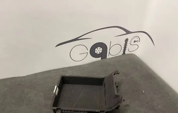 Audi A6 S6 C8 4K USB socket connector 4K0864981 4N1035736 4E0919390