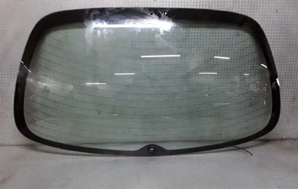 Nissan Primera Rear windscreen/windshield window 