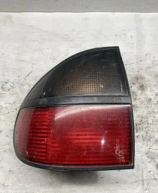 Renault Laguna II Rear/tail lights 92016