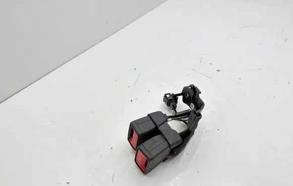 Audi A3 8Y Middle seatbelt buckle (rear) 8Y0857739M