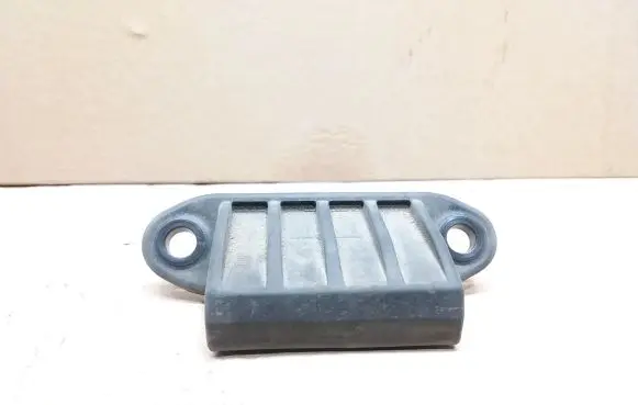 Toyota RAV 4 (XA40) Tailgate opening switch 