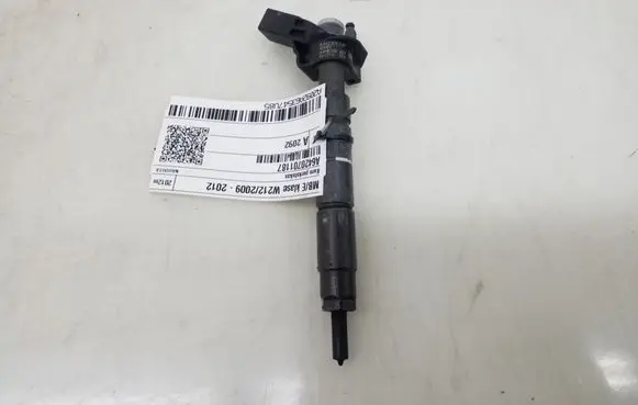 Mercedes-Benz E W212 Fuel injector A6420701187