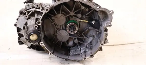 Volvo S60 Manual 5 speed gearbox