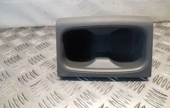 Cup holder front