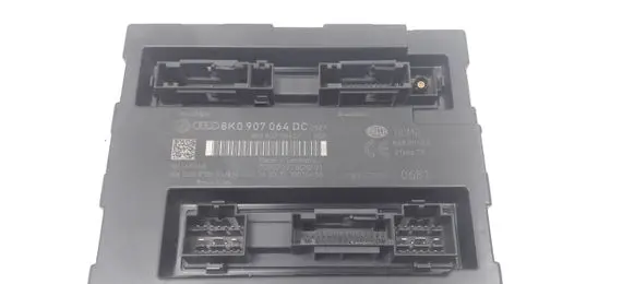 Audi A4 S4 B8 8K Comfort/convenience module 8K0907064DC 5DK00991834HLHW41