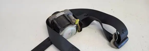 Nissan Almera Tino Front seatbelt