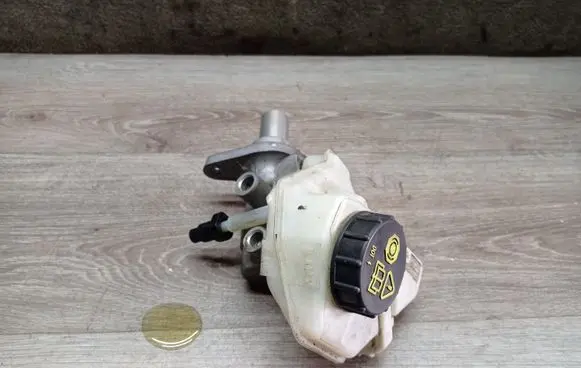 Volvo S80 Master brake cylinder 03350885561