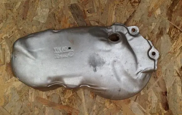 Volkswagen Golf Sportsvan Exhaust heat shield 04L131733B