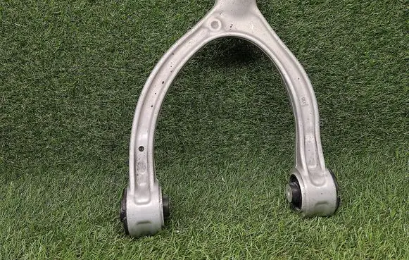 Mercedes-Benz C W205 Front upper control arm/wishbone A2053332500