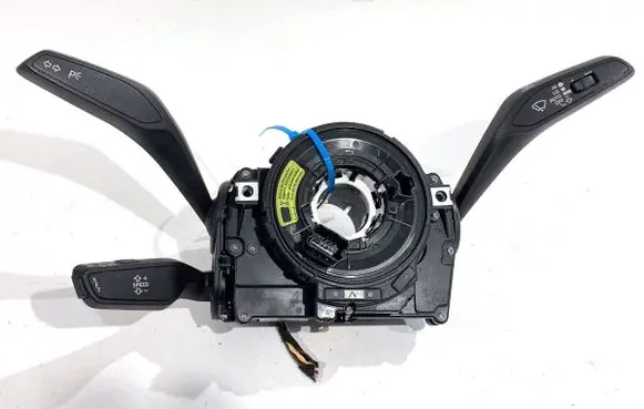Wiper turn signal indicator stalk/switch