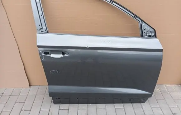 Skoda Karoq Front door