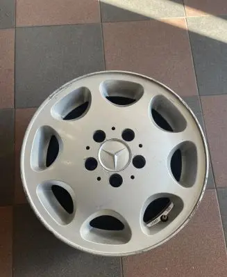 Mercedes-Benz 190 W201 R15 alloy rim KBA43037 43037