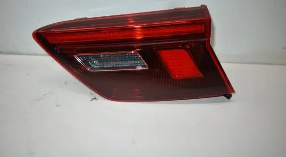 Volkswagen Tiguan Tailgate rear/tail lights 5NA945094G
