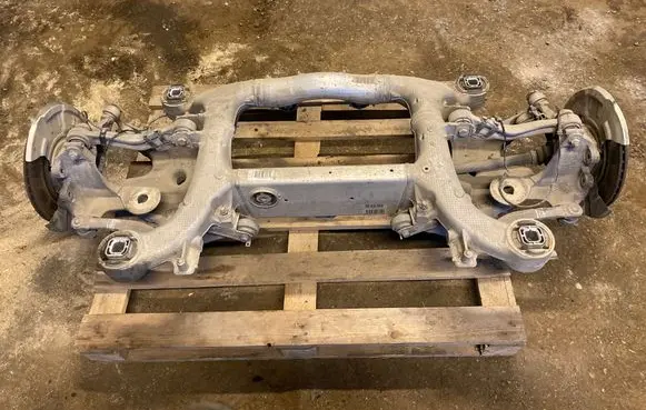 BMW 5 F10 F11 Rear axle beam 6799103 180271100