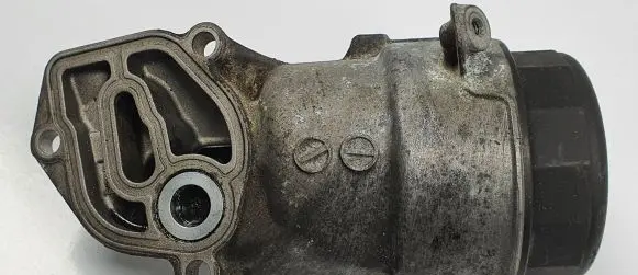 Jeep Grand Cherokee (WK) Oil filter mounting bracket