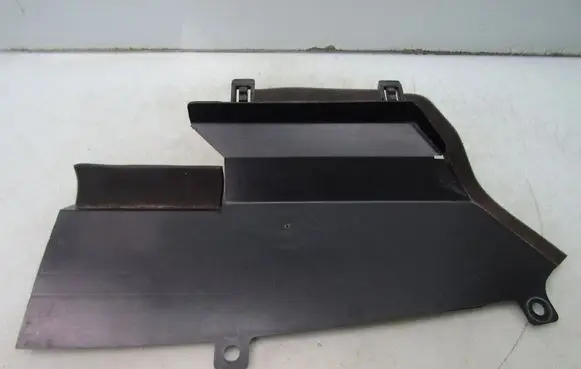 Nissan Leaf II (ZE1) Intercooler air channel guide 921825SH0A