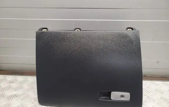 Audi Q3 8U Glove box set 