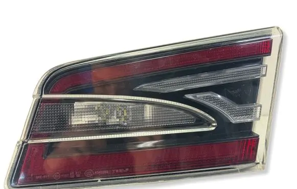 Tesla Model S Tailgate rear/tail lights 600592400D 134114172693 00134114170000
