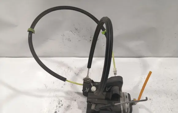 Audi A4 S4 B5 8D Rear door lock 4A0839015H