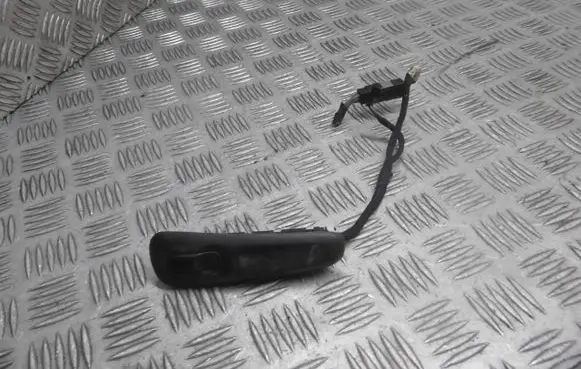 Opel Omega B2 Front door window switch trim 