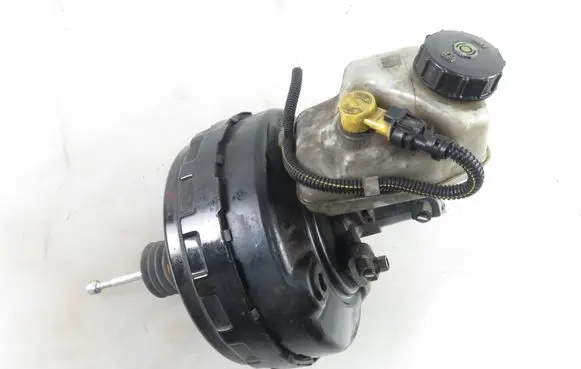 Opel Insignia A Brake booster 13228183AS