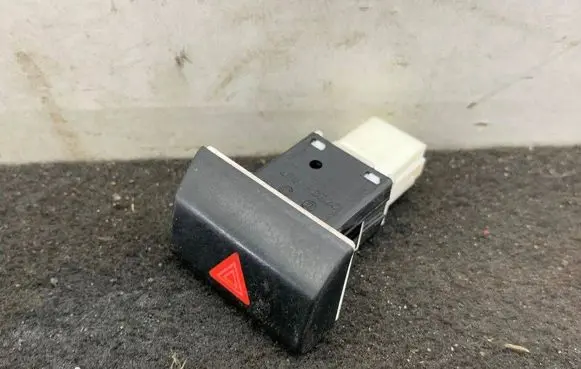 Skoda Superb B6 (3T) Hazard light switch 3T0953235D