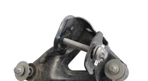 Tesla Model Y Engine mounting bracket 111023300C