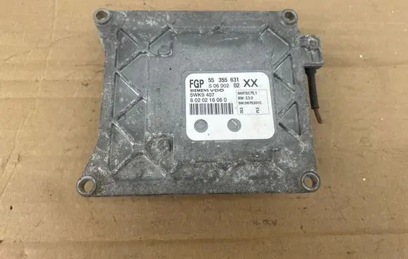Opel Zafira B Engine control unit/module 55355631 6020216060 5WK9407