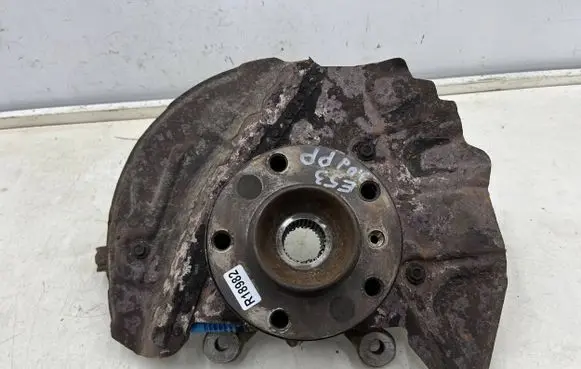 BMW X5 E53 Front wheel hub spindle knuckle