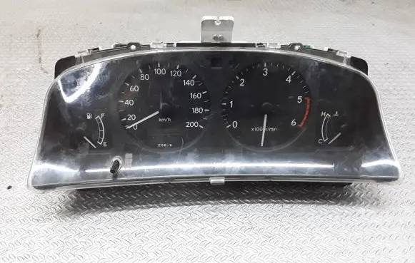 Toyota Corolla E110 Speedometer (instrument cluster) 8380002490A
