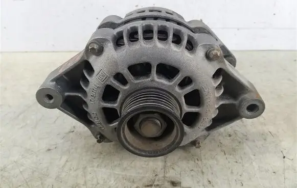 Opel Astra F Generator/alternator 