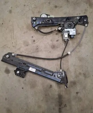 BMW 2 G42 Front door electric window regulator 9854229 E01378110