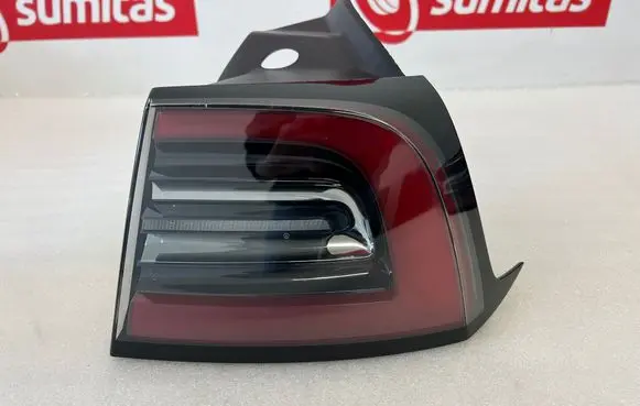 Tesla Model Y Rear/tail lights 150208700D 150208700 2SD2715015